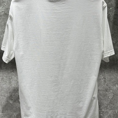 市场上装-T恤-欧货T恤