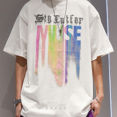 市场上装-T恤-电商T恤