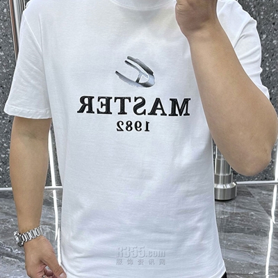 市场上装-T恤-欧货T恤