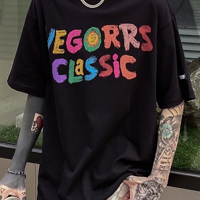 市场上装-T恤-电商T恤