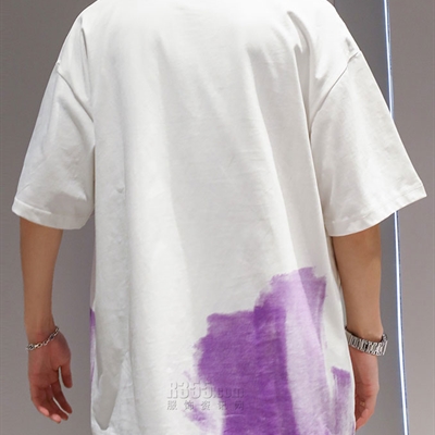 市场上装-T恤-电商T恤