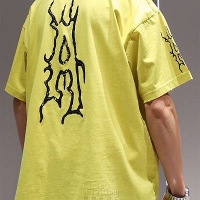 市场上装-T恤-电商T恤