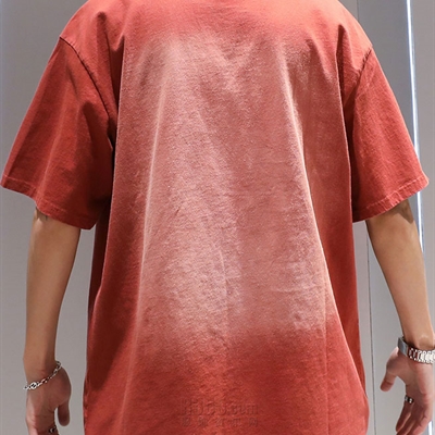 市场上装-T恤-电商T恤