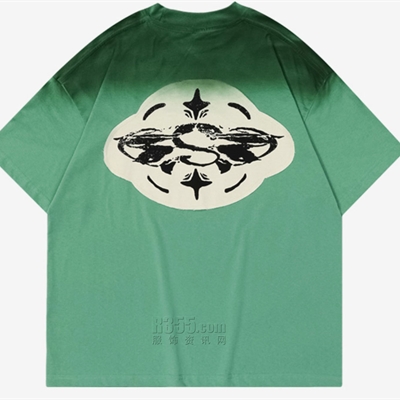 市场上装-T恤-电商T恤