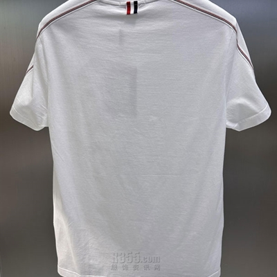 市场上装-T恤-欧货T恤