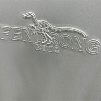 市场上装-T恤-欧货T恤