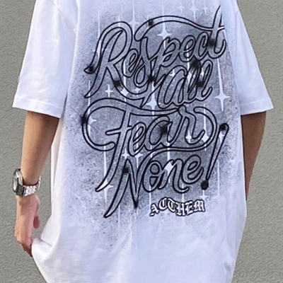 市场上装-T恤-电商T恤