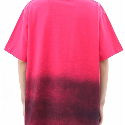 市场上装-T恤-电商T恤