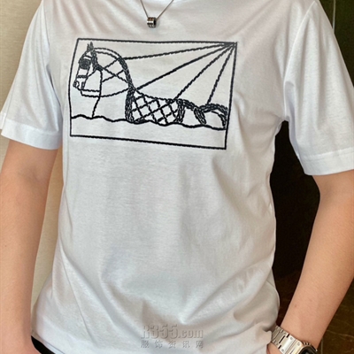 市场上装-T恤-欧货T恤