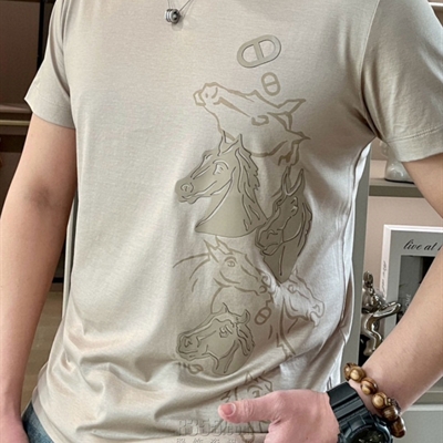 市场上装-T恤-欧货T恤