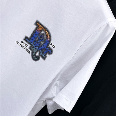 市场上装-T恤-欧货T恤