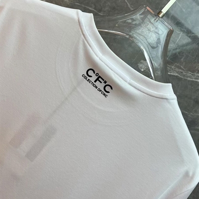 市场上装-T恤-欧货T恤