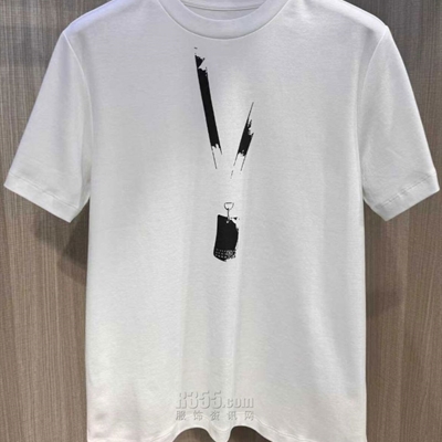 市场上装-T恤-欧货T恤