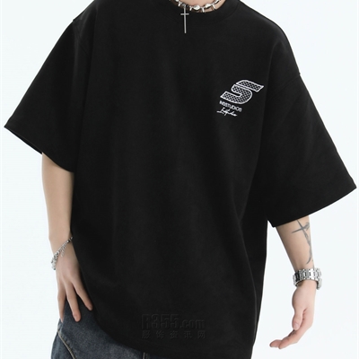 市场上装-T恤-电商T恤