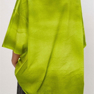 市场上装-T恤-电商T恤