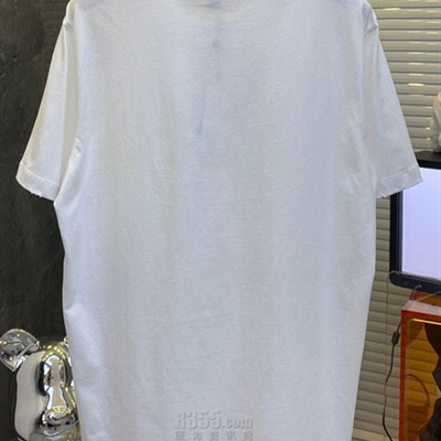 市场上装-T恤-欧货T恤