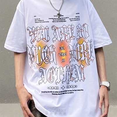 市场上装-T恤-电商T恤