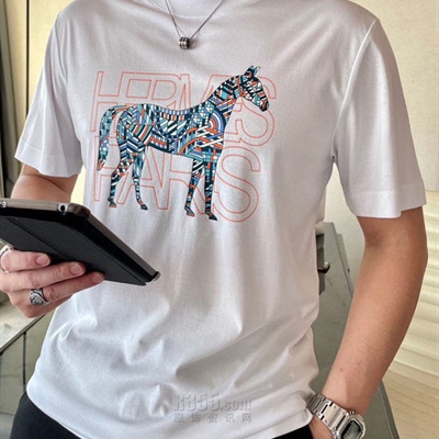 市场上装-T恤-欧货T恤