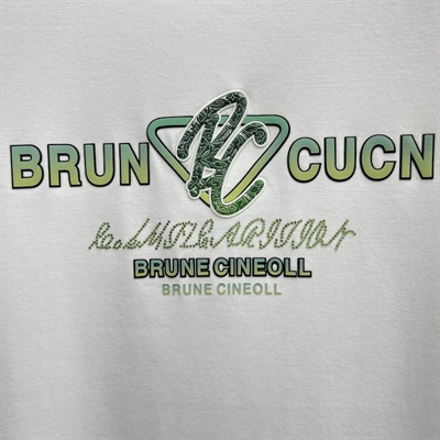 市场上装-T恤-欧货T恤