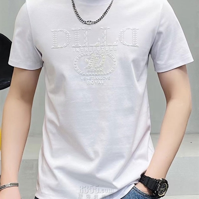 市场上装-T恤-欧货T恤