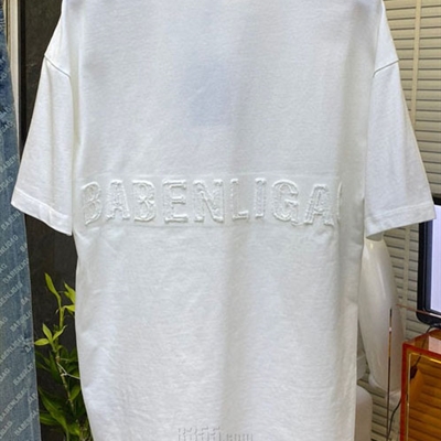 市场上装-T恤-欧货T恤