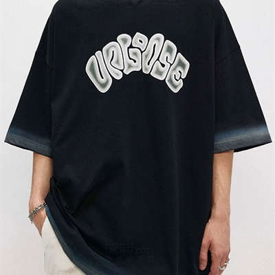 市场上装-T恤-电商T恤