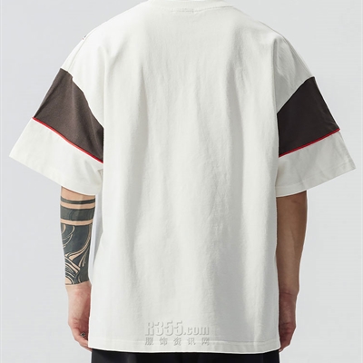 市场上装-T恤-电商T恤