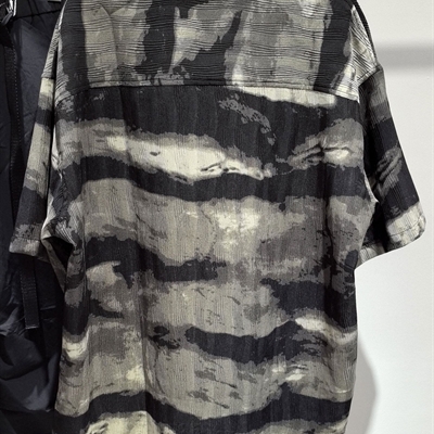 市场上装-衬衫-休闲衬衫