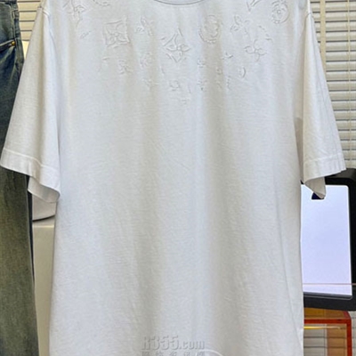 市场上装-T恤-欧货T恤
