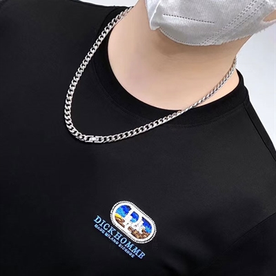 市场上装-T恤-欧货T恤