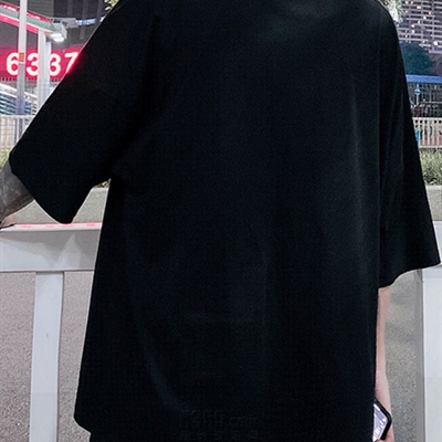 市场上装-T恤-电商T恤