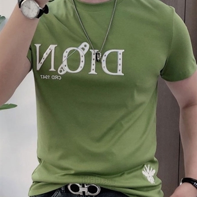 市场上装-T恤-欧货T恤