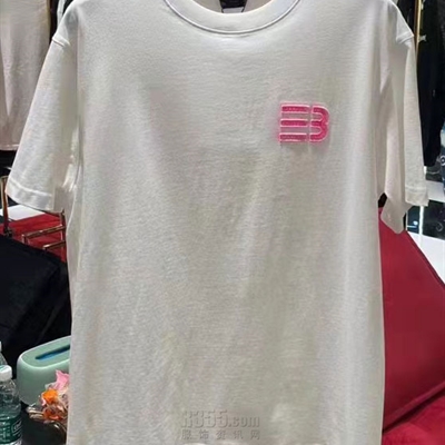 市场上装-T恤-欧货T恤