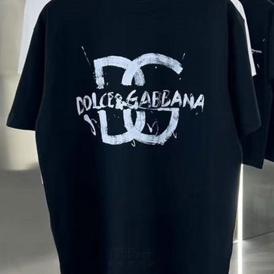 市场上装-T恤-欧货T恤