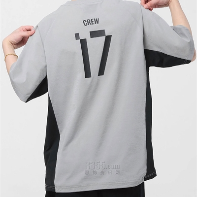 市场上装-T恤-电商T恤