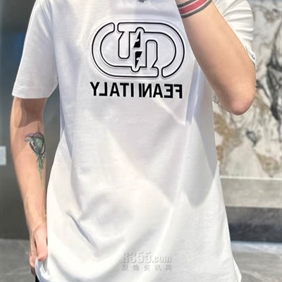 市场上装-T恤-欧货T恤