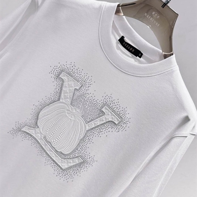 市场上装-T恤-欧货T恤