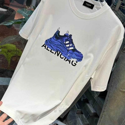 市场上装-T恤-欧货T恤