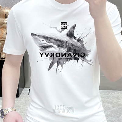 市场上装-T恤-欧货T恤