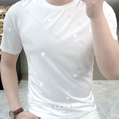 市场上装-T恤-欧货T恤