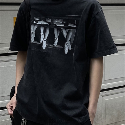 市场上装-T恤-电商T恤