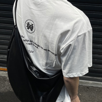 市场上装-T恤-电商T恤