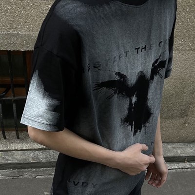 市场上装-T恤-电商T恤