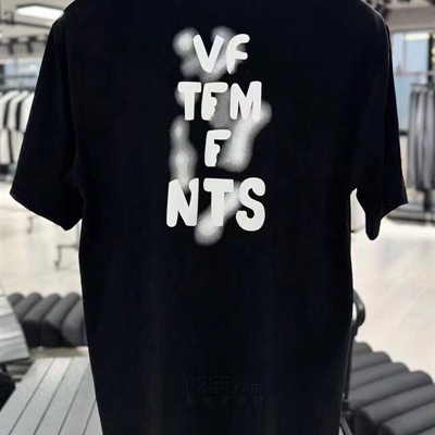 市场上装-T恤-欧货T恤