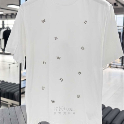 市场上装-T恤-欧货T恤
