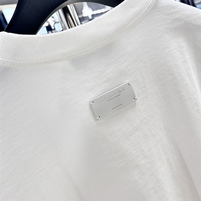 市场上装-T恤-欧货T恤