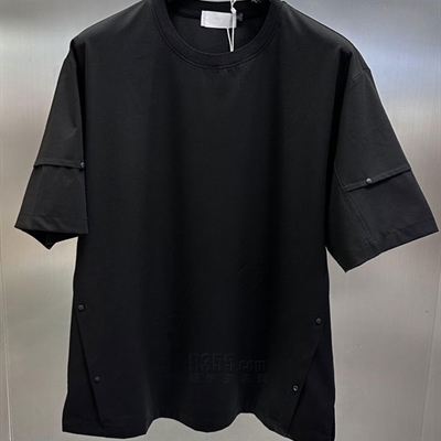 市场上装-T恤-欧货T恤