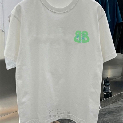 市场上装-T恤-欧货T恤