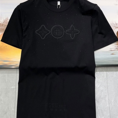 市场上装-T恤-欧货T恤