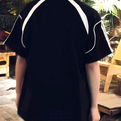 市场上装-T恤-电商T恤